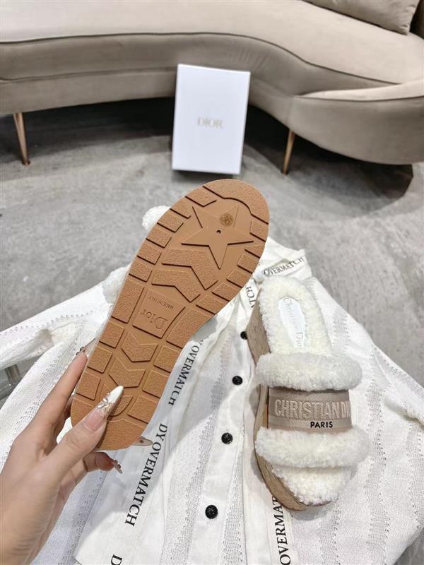 20251128184320202 290